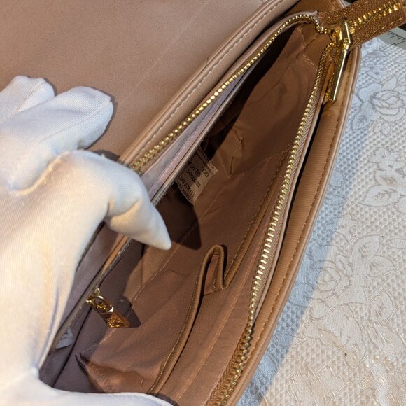 Badgley Mischka Bow Crossbody Vegan Bag NWT Retail $98 - Picture 5 of 13